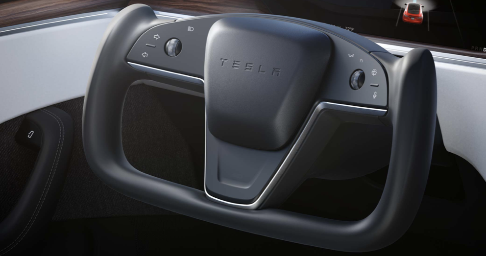 Tesla yoke volant