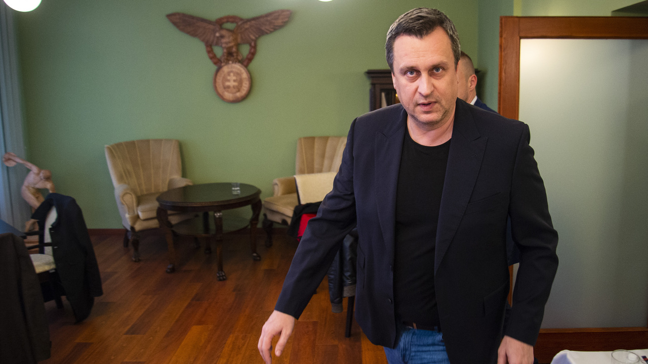 andrej danko v bývalej kancelárii predsedu NRSR