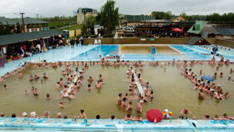 V Podhájskej zatvorili