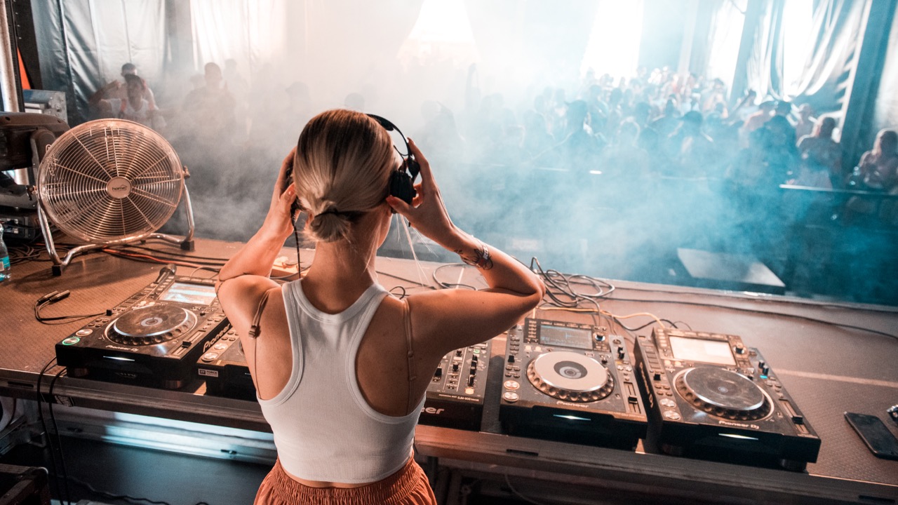 c:rcle DJ-ka hudobná scena drum&bass