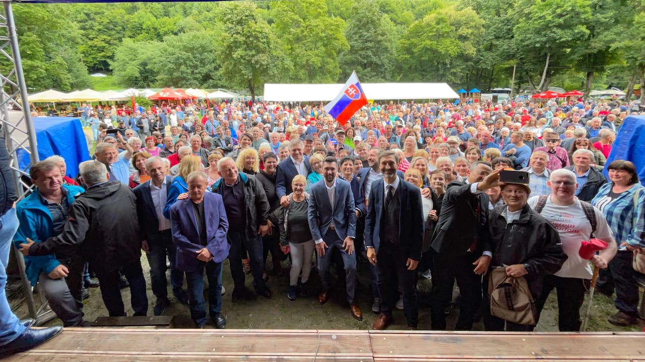 241080084_1765119283672086_6350847643514879118_n