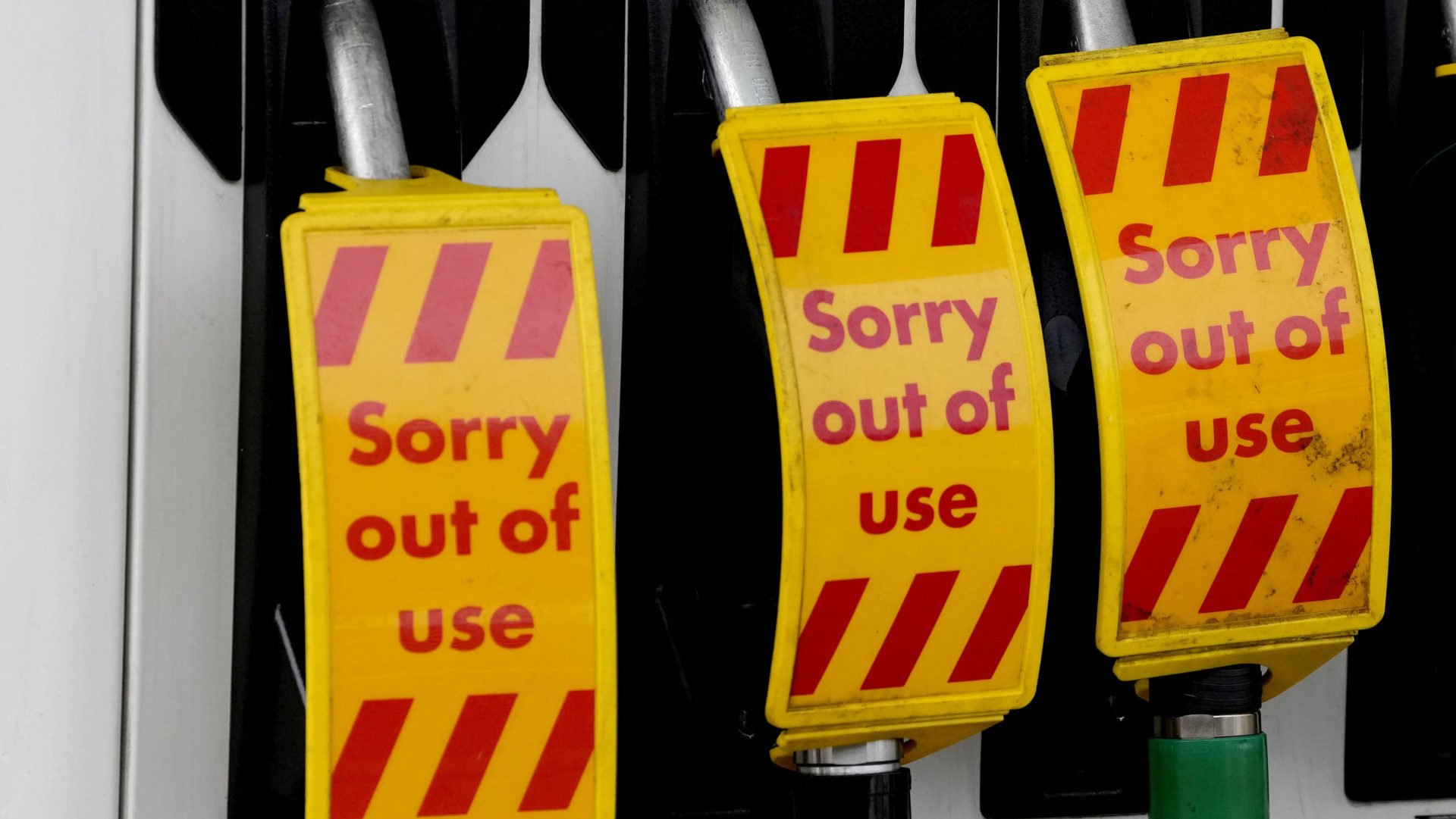 Britain_Shortages_76551-3d018fd574984963a4f80ea225930462