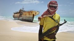 Somálski piráti: Investuj
