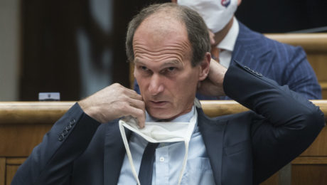 poslanec štefan kuffa