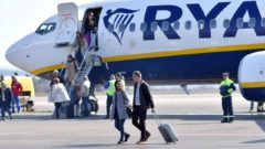 letisko košice ryanair lietadlo
