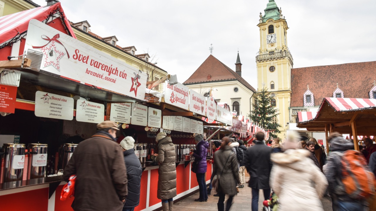 vianočné trhy bratislava vianoce zima