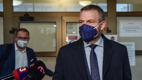 Pellegrini vypovedá na