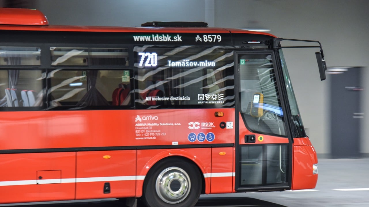 arriva, nivy, autobus