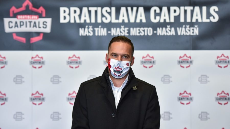 Na snímke viceprezident hokejového klubu iClinic Bratislava Capitals Dušan Pašek ml.