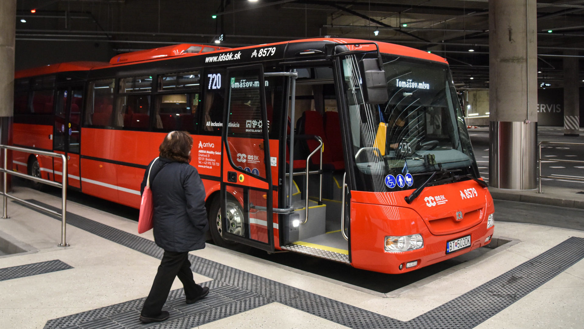 2_15112021_autobusy_dopravny_prepravca_arriva823718 (2)