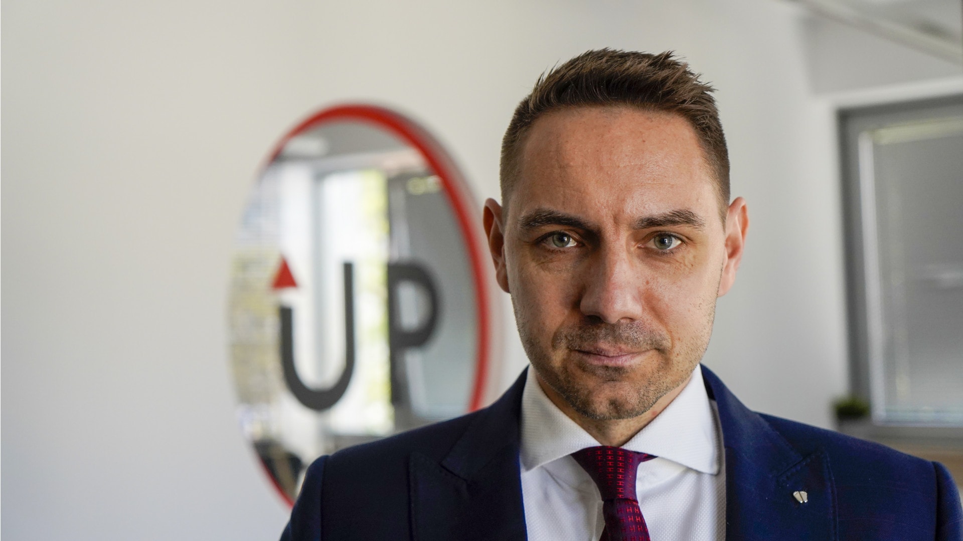 gyimesi olano poslanec