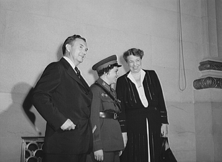 Justice_Robert_Jackson,_Eleanor_Roosevelt_and_Liudmila_Pavlichenko_(cropped)