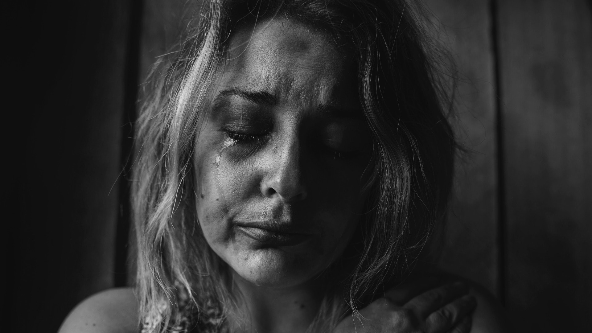 plačúca žena