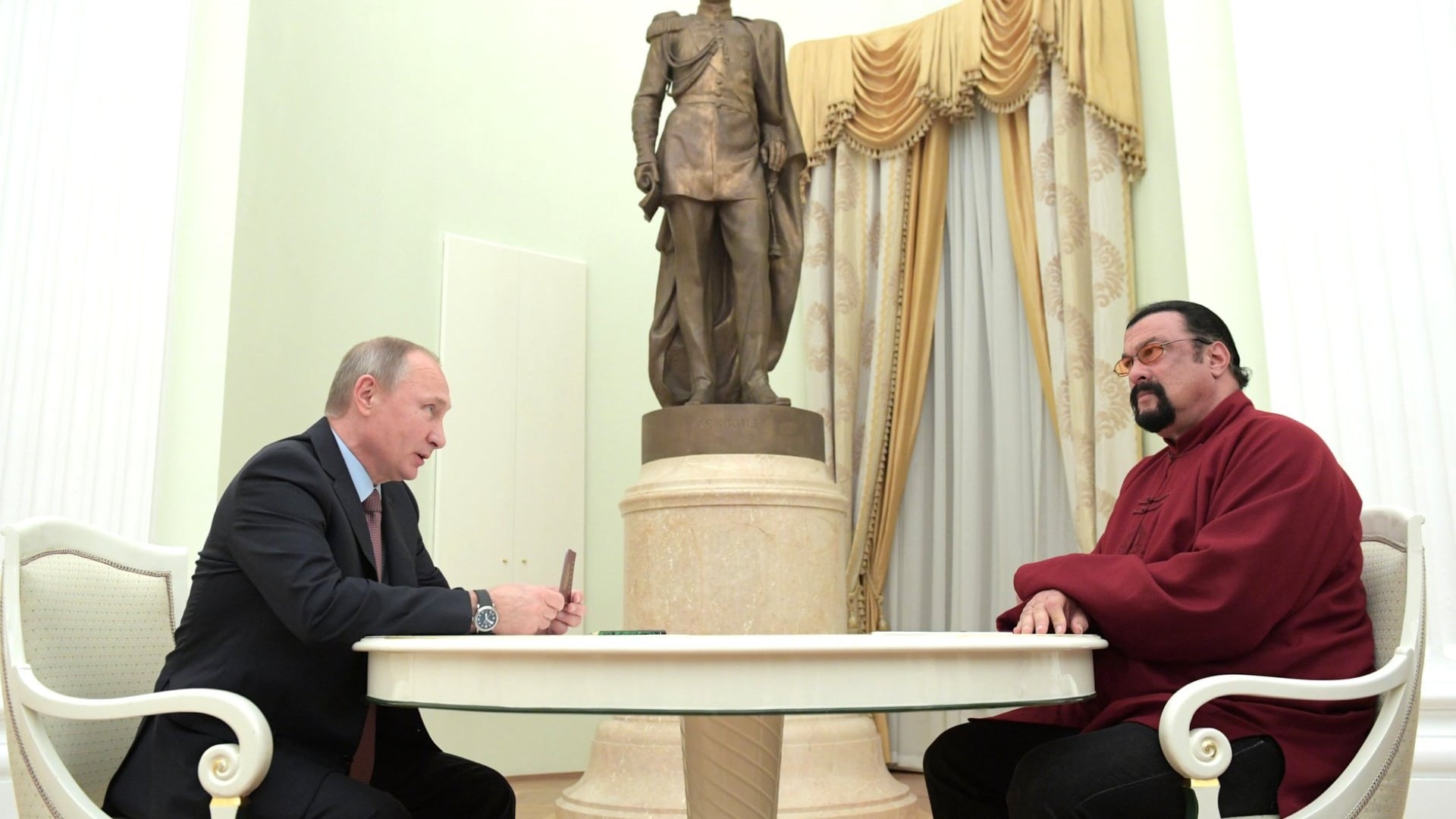 Vladimir Putin a Steven Seagal