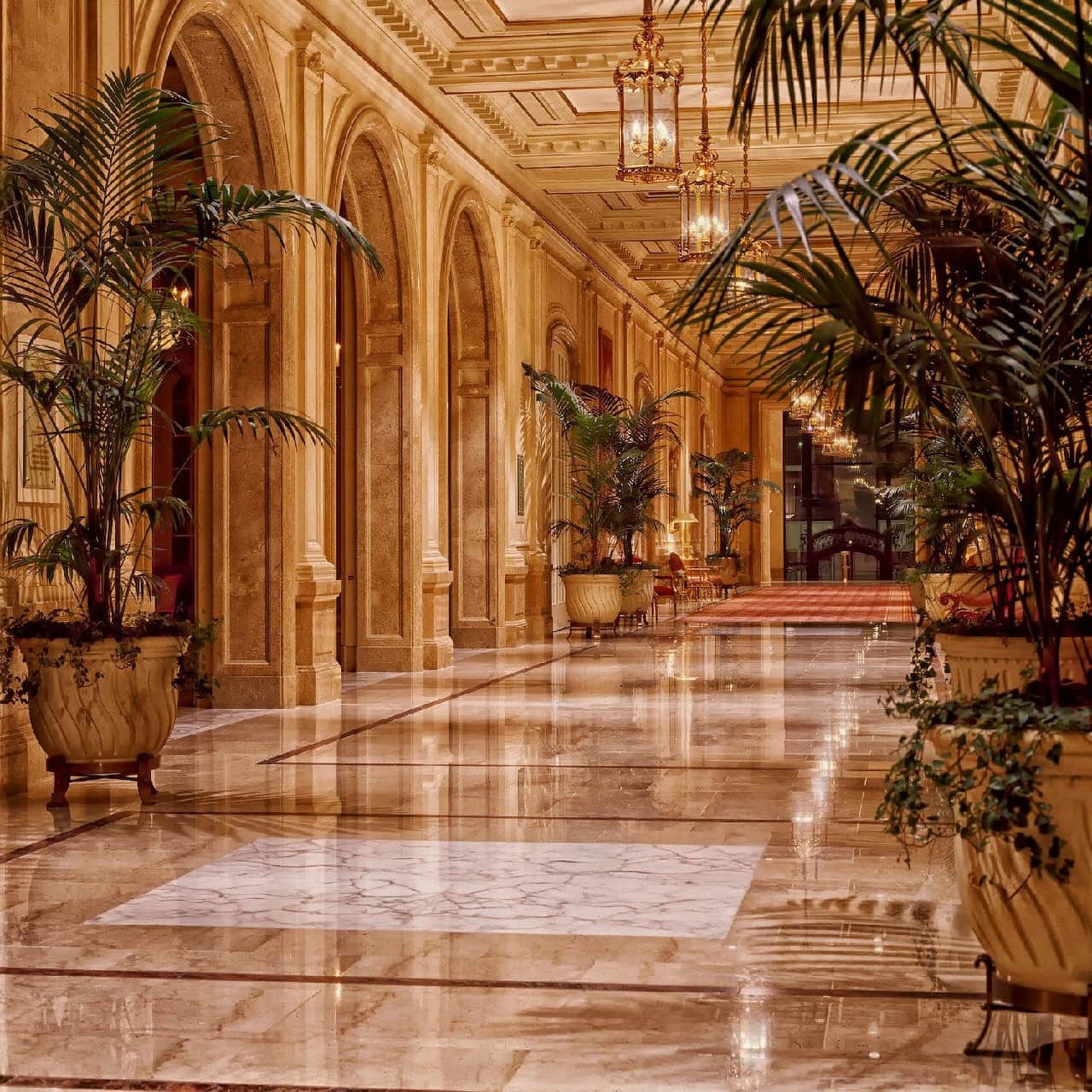hotel luxus lobby