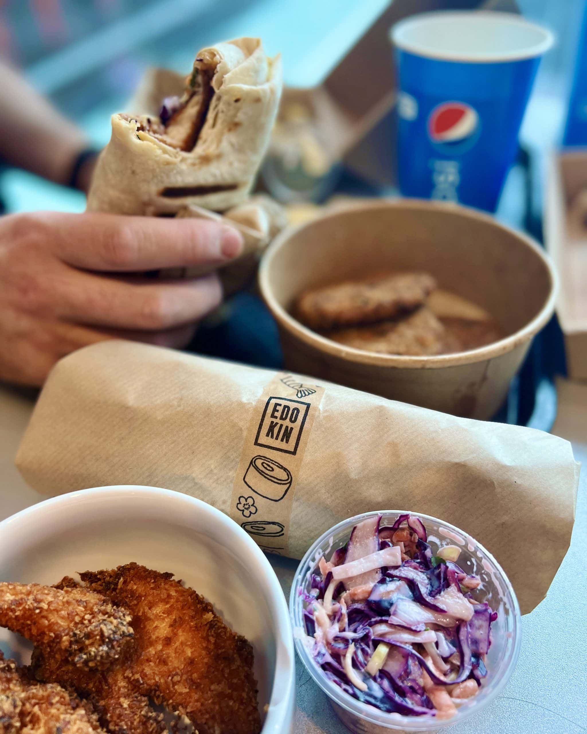 Na snímke jedlo z Aziakju.