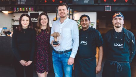 Bratislavčan vložil do