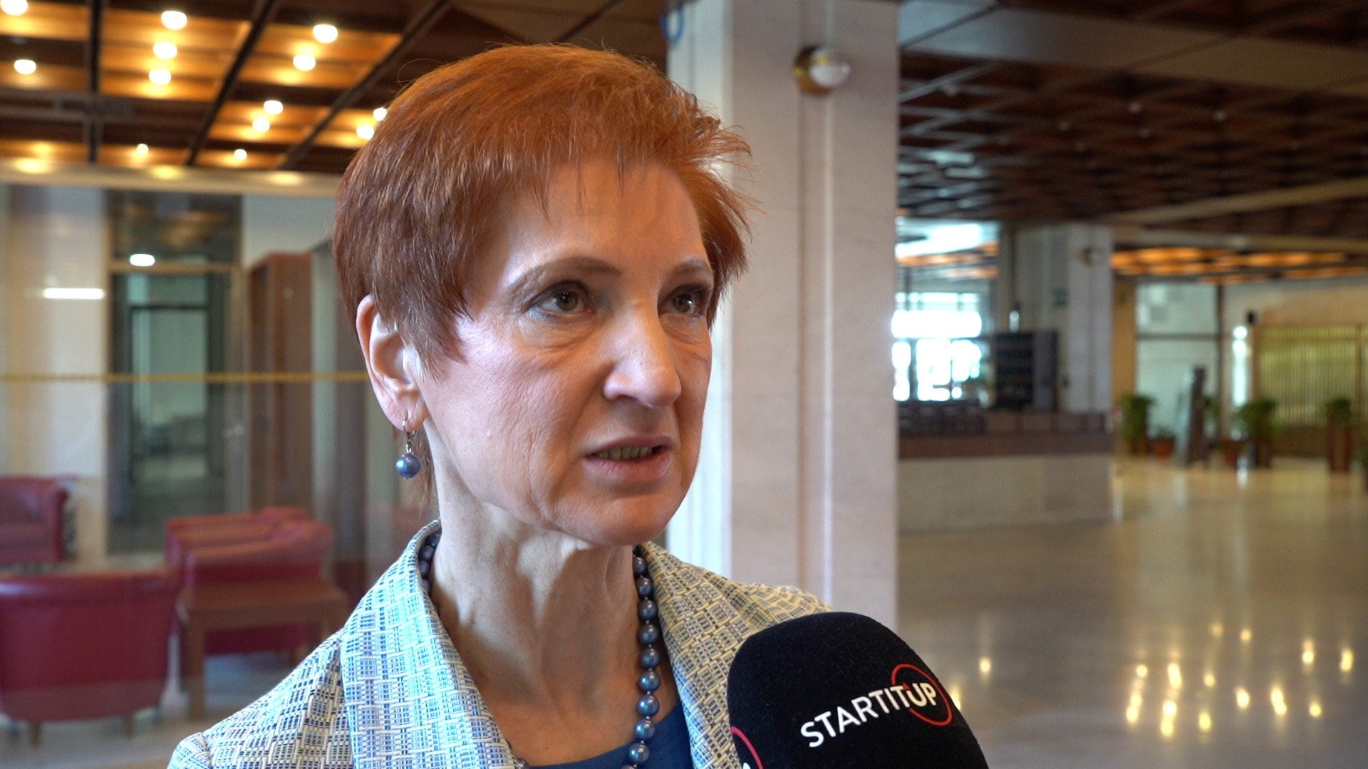 halgasova poslankyna