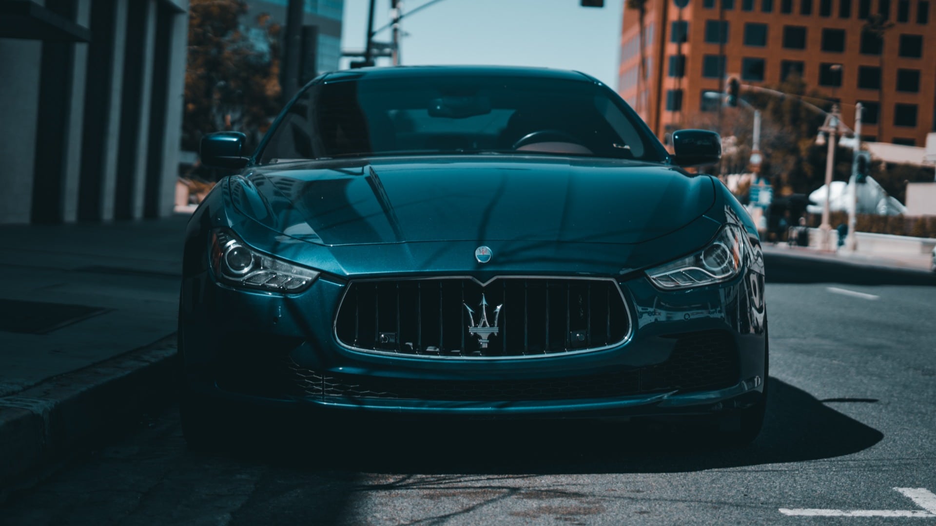 logo maserati