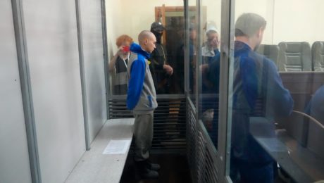 Strelil ho kalašnikovom