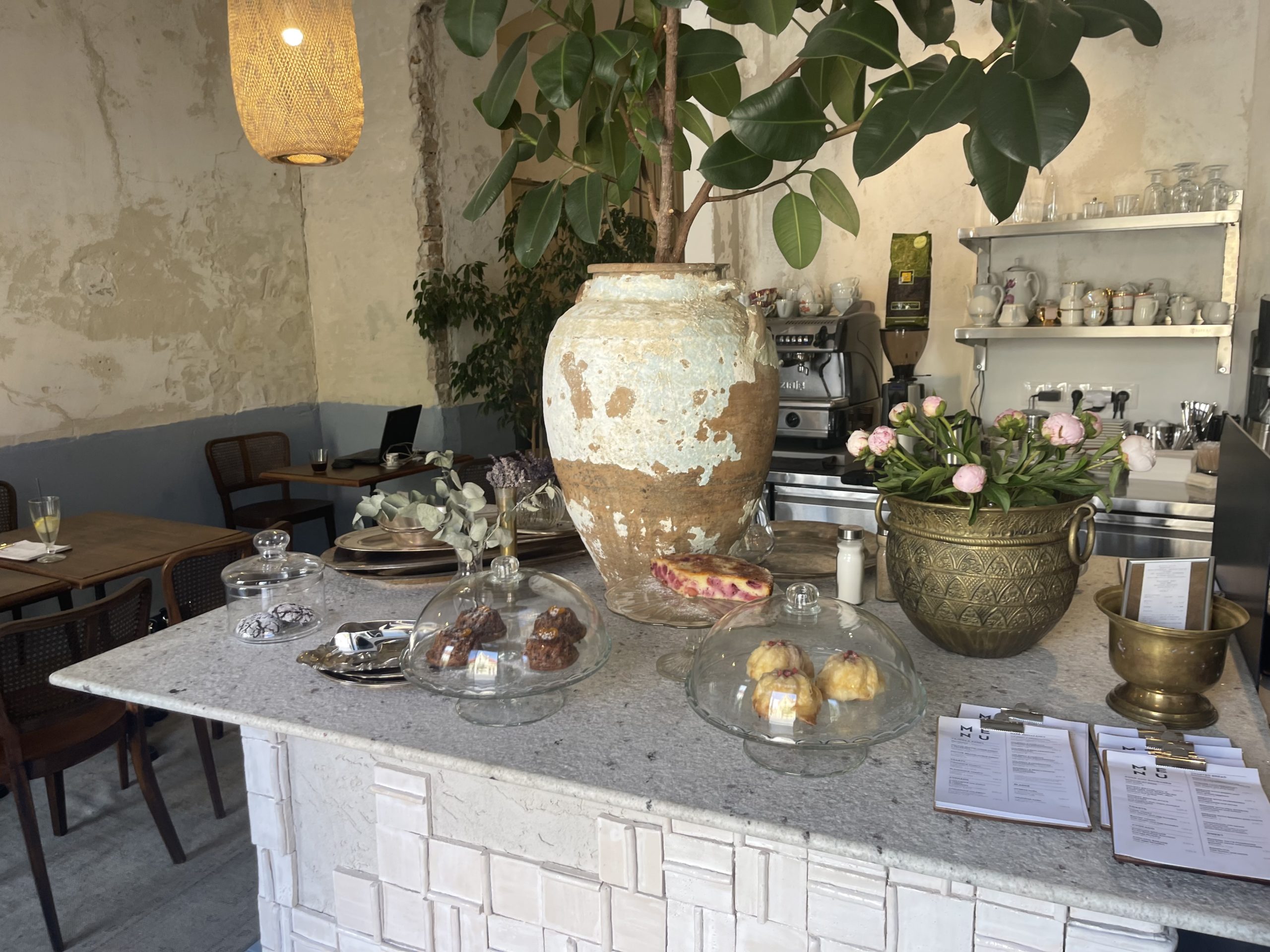 Na obrázku je interiér podniku No 9.