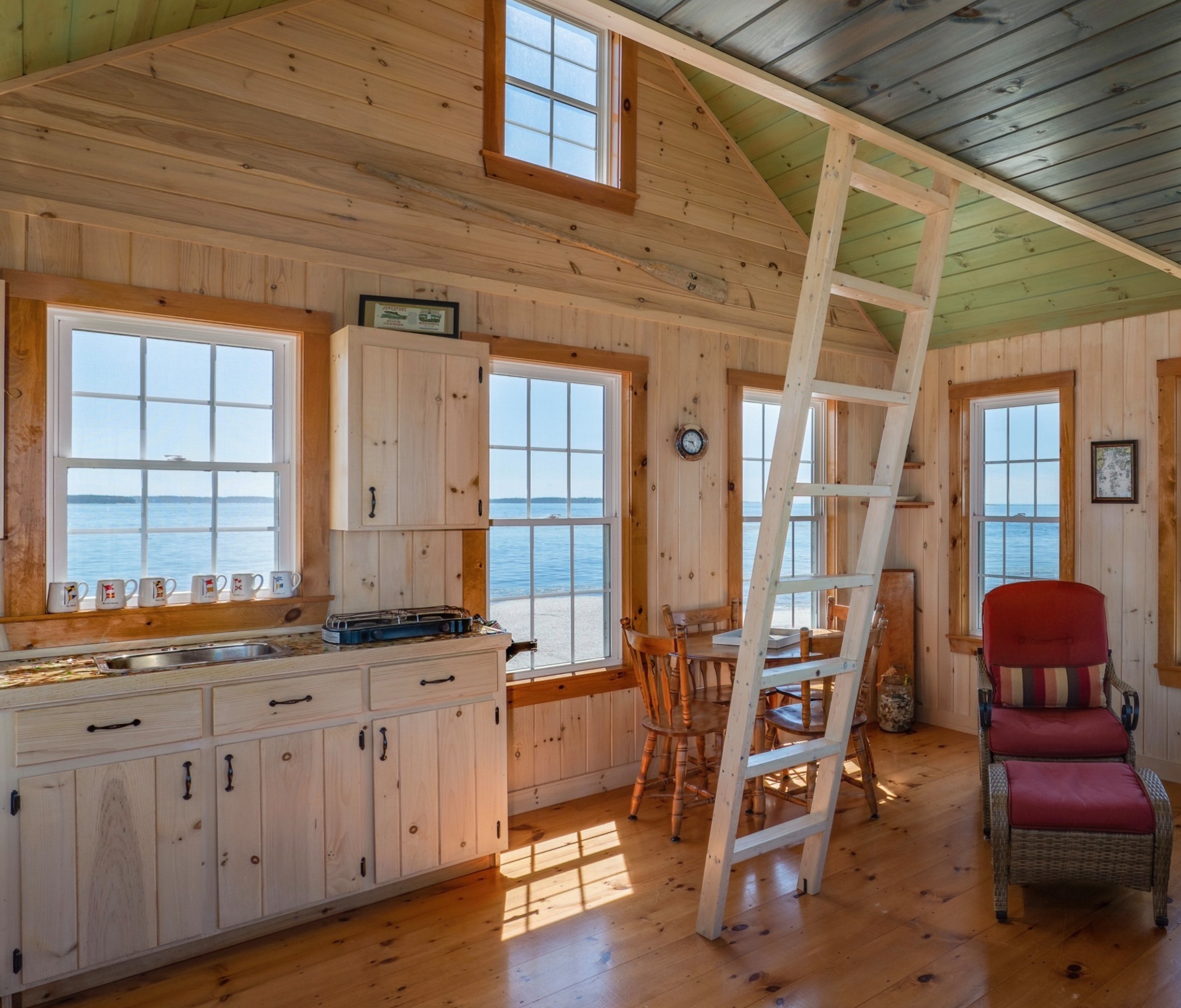 Na snímke Duck Ledges Island.