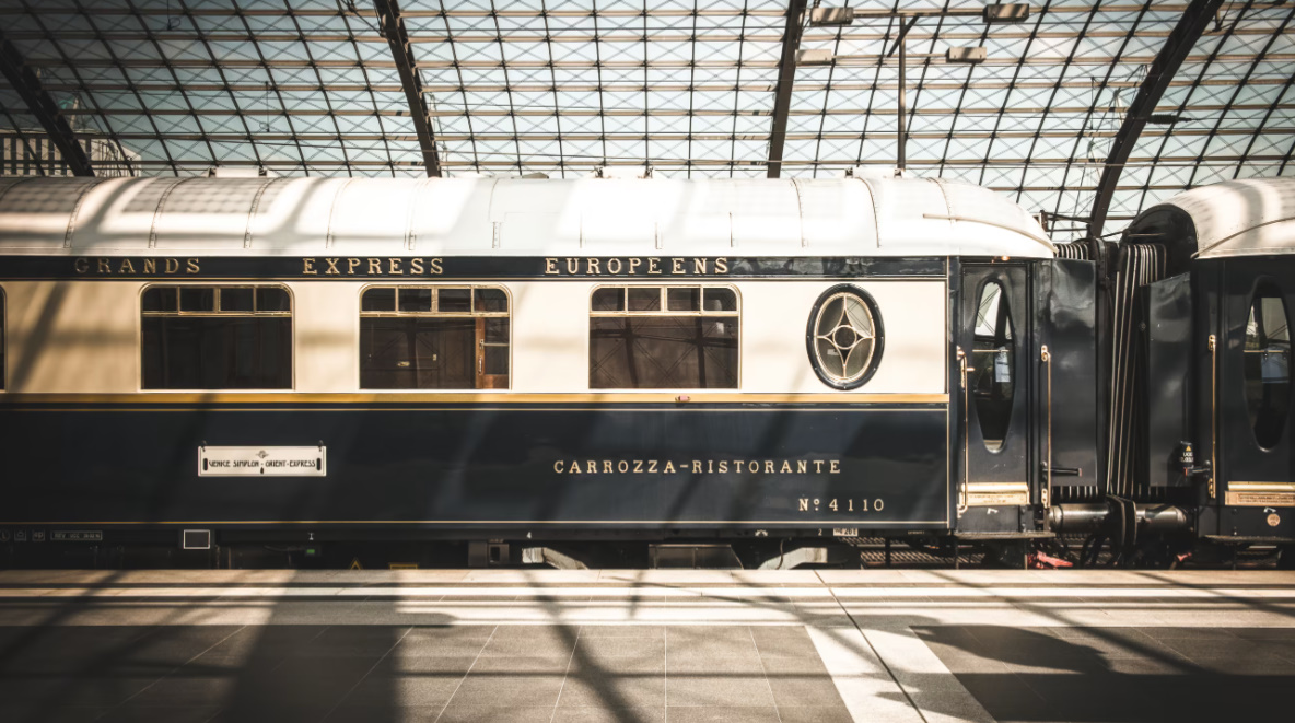 Vlak Orient-Express - Balmond - Z Prahy do Paríža