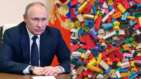 Urazený smutný a nahnevaný ruský prezident Vladimir Putin sa pozerá na lego, ktoré odchádza z Ruska
