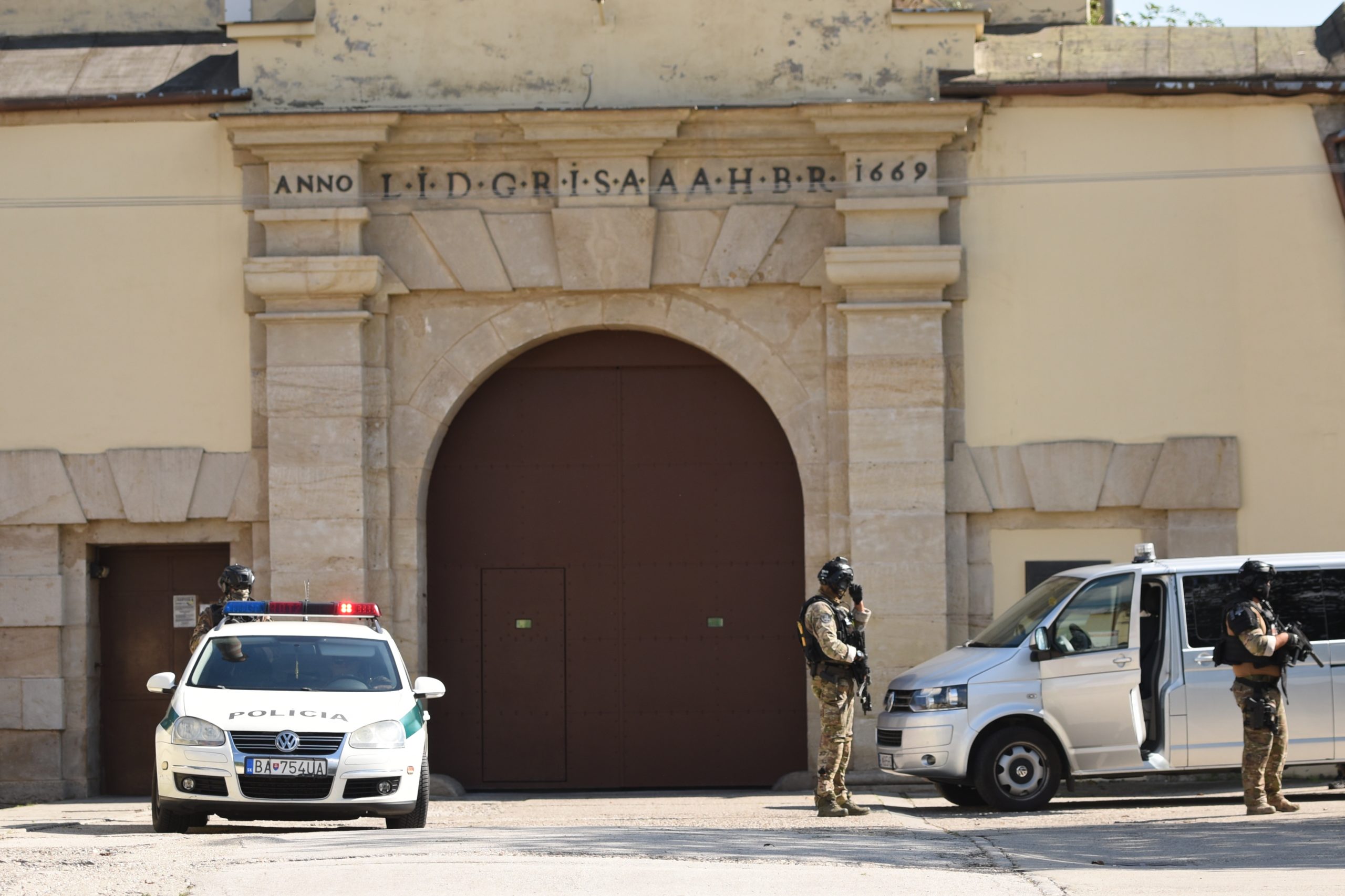 Ústav na výkon väzby v Leopoldove