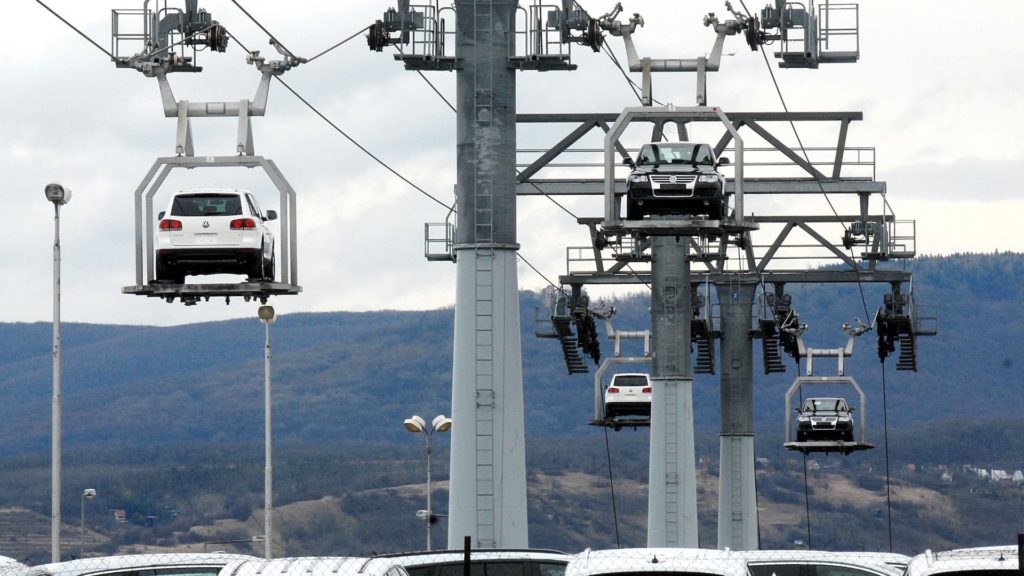 lanovka vo výrobnom závode Volkswagen Bratislava