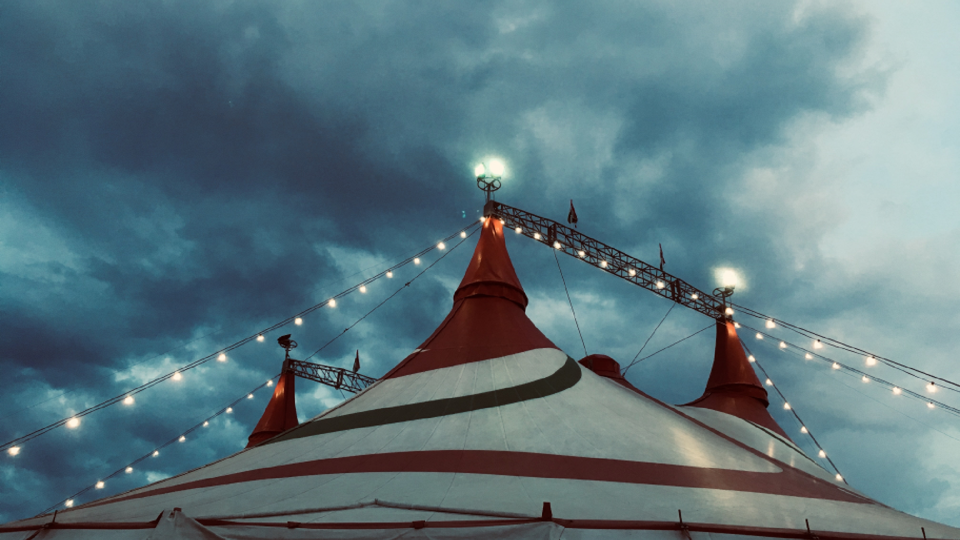 strecha cirkusu
