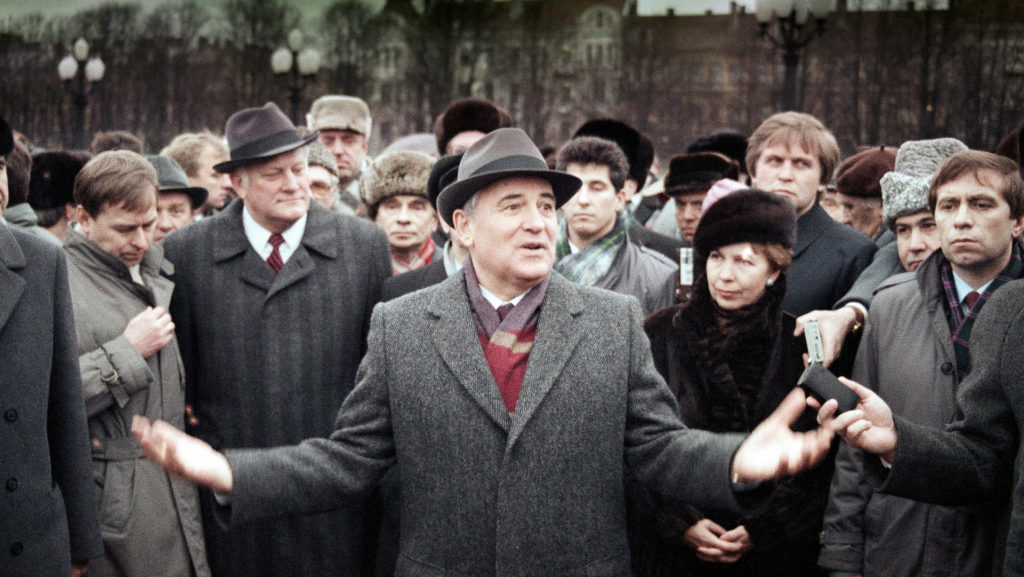 Michail Gorbačov medzi ľudmi