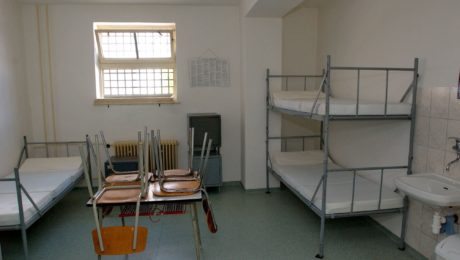 Ústav na výkon väzby v Leopoldove