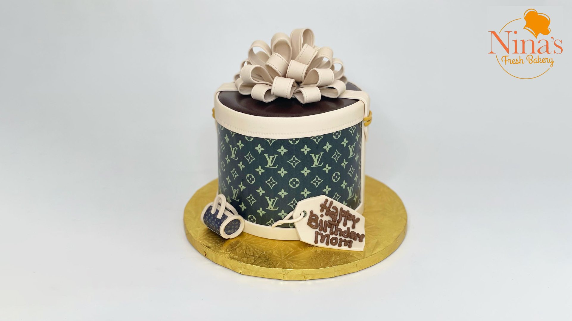 Birthday cake from Ninas bakery