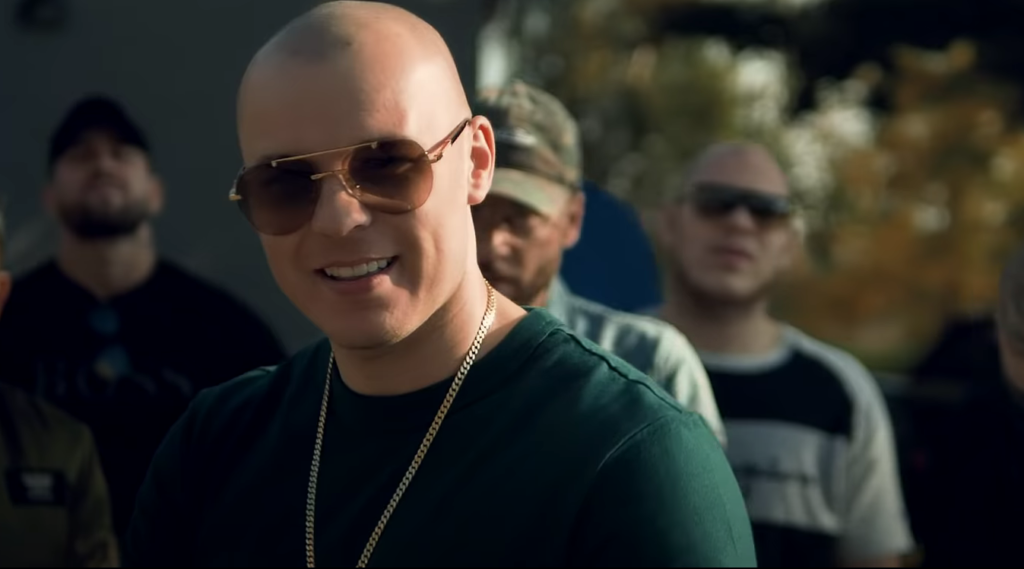 Raper Palermo v jednom zo svojich singlov textuje o drogách.