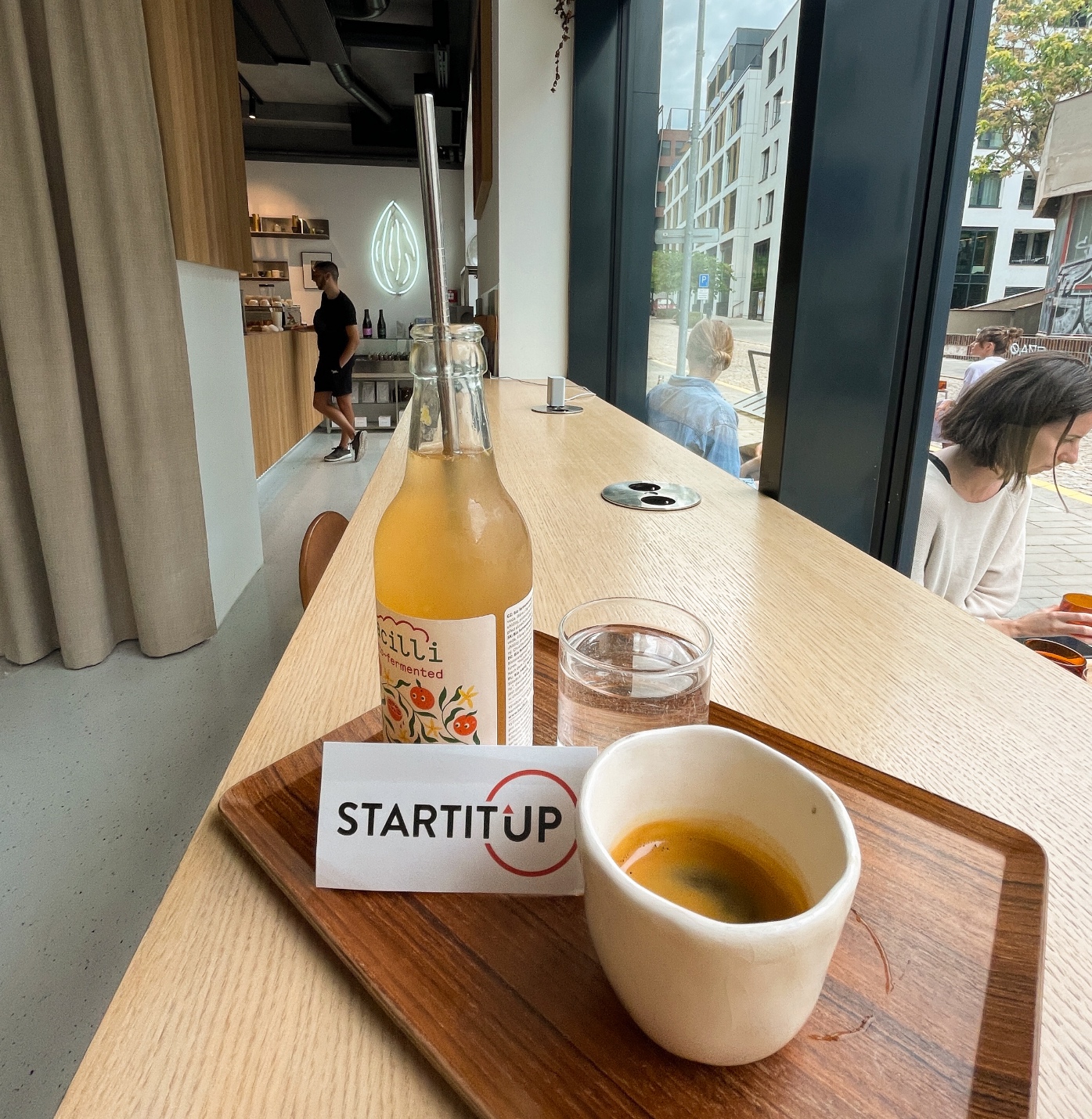 espresso a fermentovaná limonáda