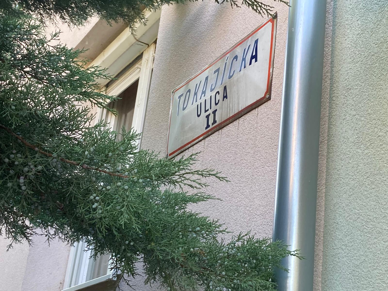 Bytový dom, kde bývala zavraždená dôchodkyňa