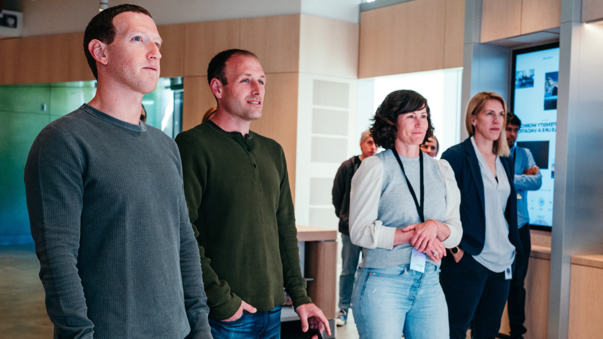 Na snímke je Mark Zuckerberg a jeho tím.