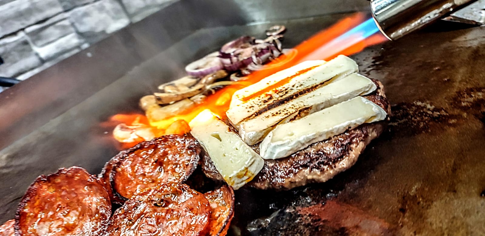 príprava mäsa na burgre