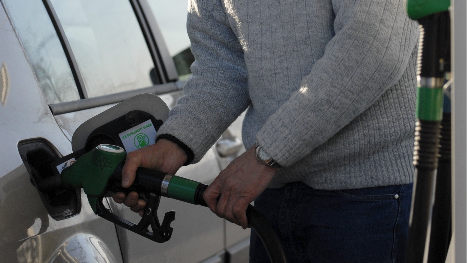 Čerpacia stanica, tankovanie auta