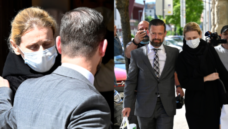 Monika Jankovská s rúškom na tvári pred súdom