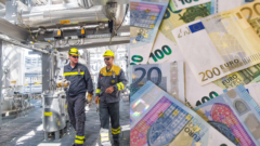 Robotníci v Slovnafte a bankovky