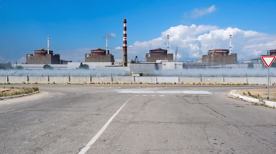 Na archívnej snímke zo 7. augusta 2022 Záporožská jadrovú elektráreň, ktorá je okupovaná ruskou armádou na juhovýchode Ukrajiny