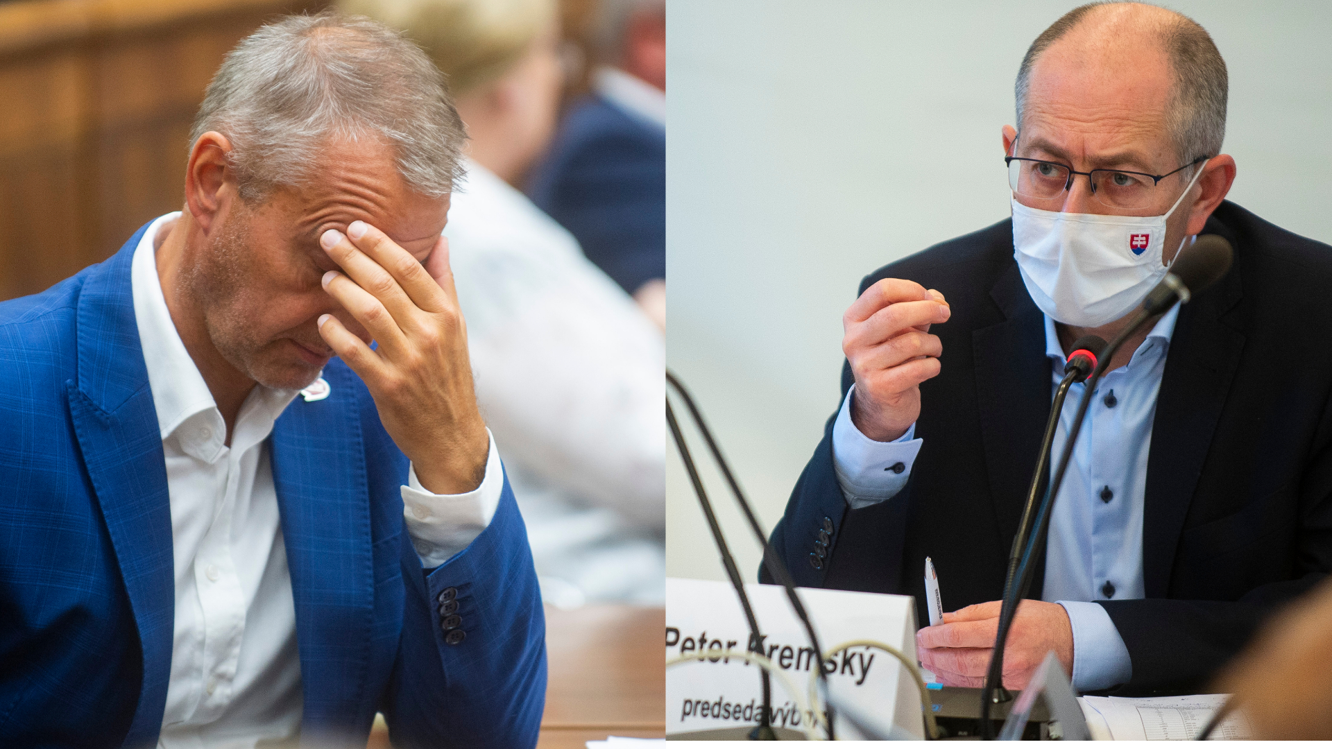 Richard Raši vľavo s hlavou v dlani, vpravo Peter Kremský vysvetľuje