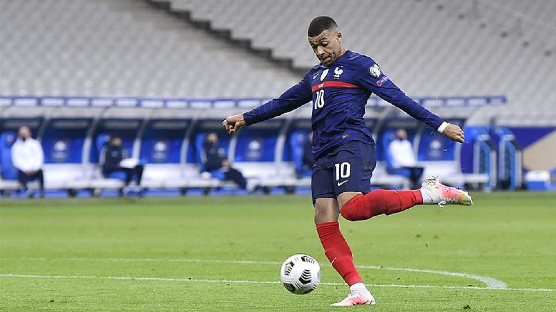 1. Kylian Mbappé - francúz.