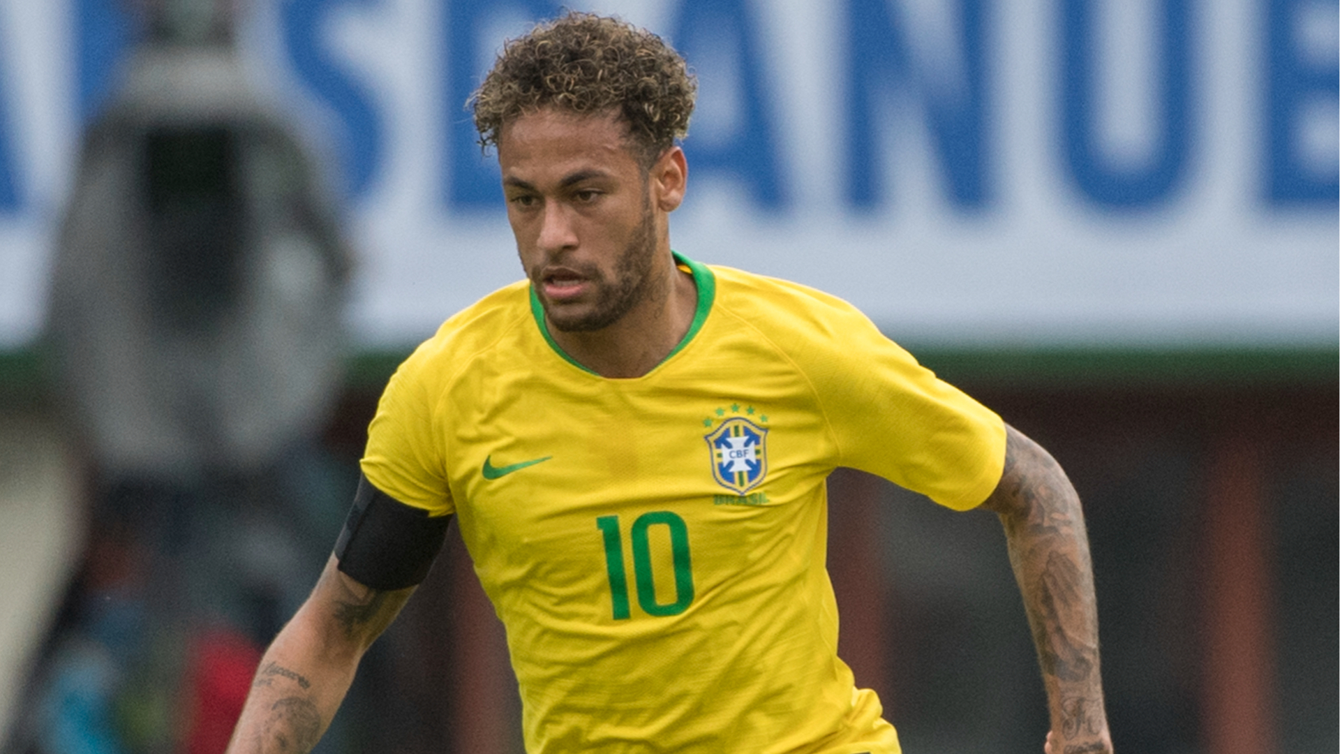 4. Neymar Jr. - Brazílsky futbalista, 30 rokov.