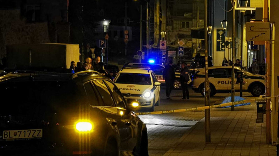 Policajné zložky zasahujú po streľbe v Teplárni v Bratislave