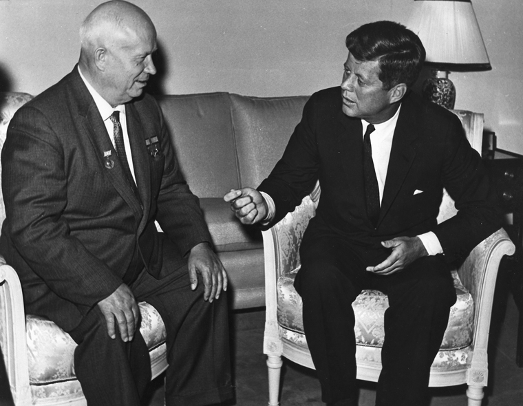 John_Kennedy,_Nikita_Khrushchev_1961