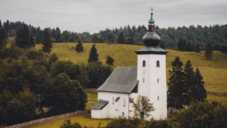 Na snímke je kaplnka.