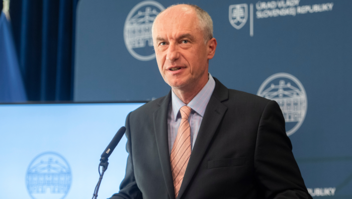 Putin spôsobil na Ukrajine energomor, tvrdí Hirman. Otvorene aj o tom, ako koniec ruskej ropy ovplyvní ceny palív